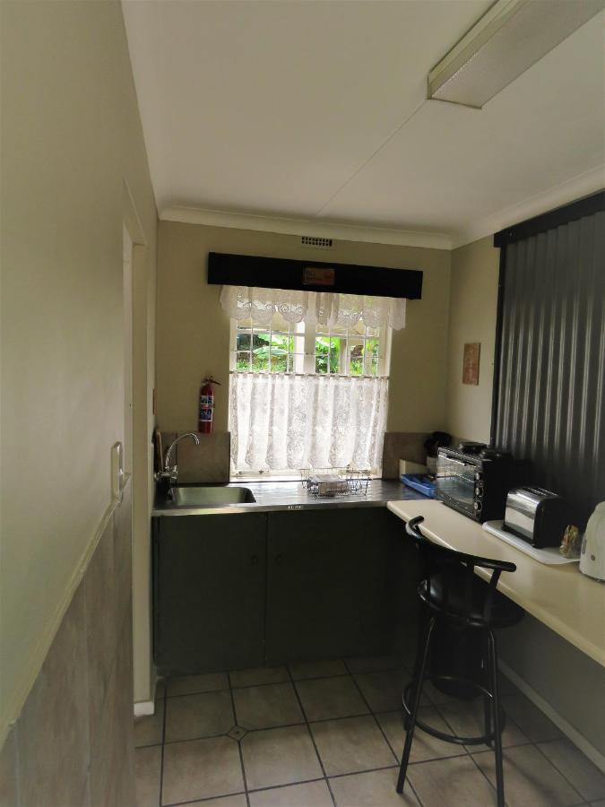 Fountain Baths Guest Cottages Barberton Extérieur photo
