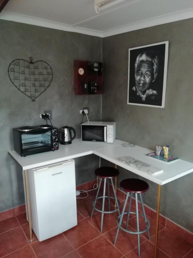 Fountain Baths Guest Cottages Barberton Extérieur photo