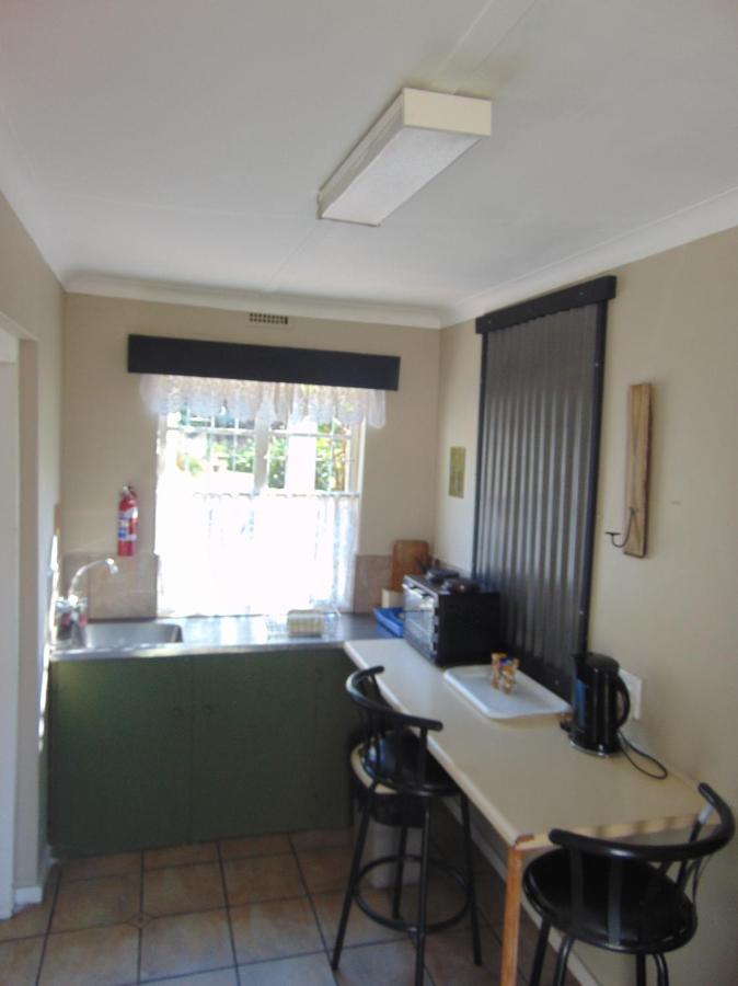 Fountain Baths Guest Cottages Barberton Extérieur photo